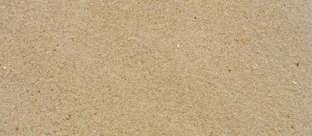 Foto de areia fina: grãos pequenos e uniformes